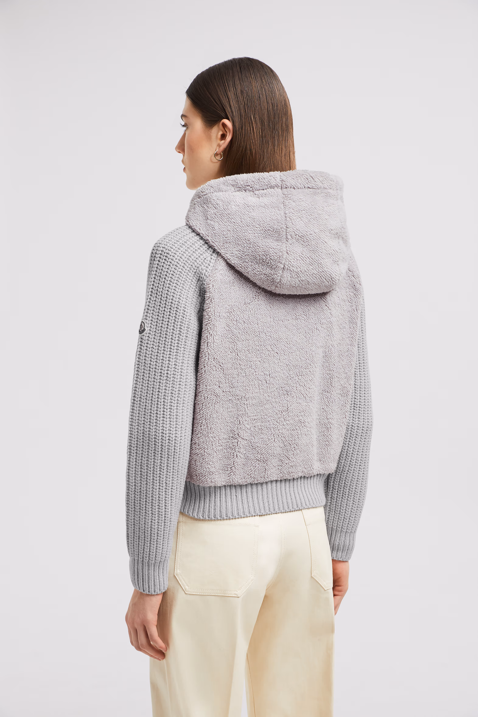 Cárdigan con capucha y cremallera acolchado de lana y efecto peluche Mujer Gris Moncler 5